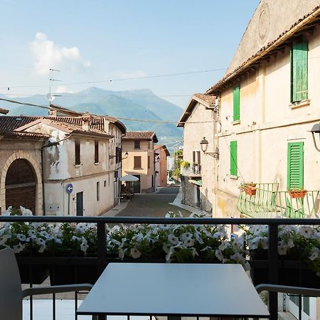 La Bellavita Del Garda Luxury Apartments Сан-Феліче-дель-Бенако Екстер'єр фото